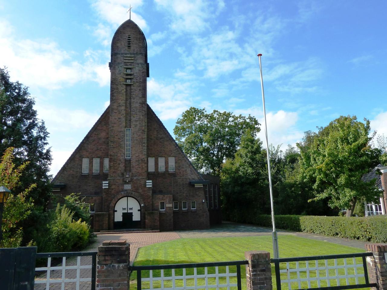 1932 church built in the Amsterdam school style