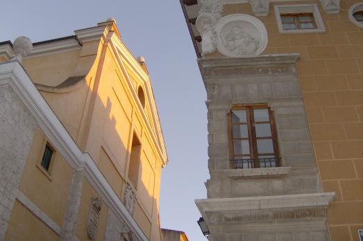 Iglesia de San Miguel y San Julián