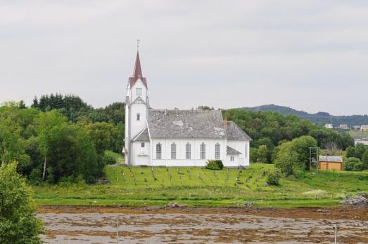 Vågøy Church