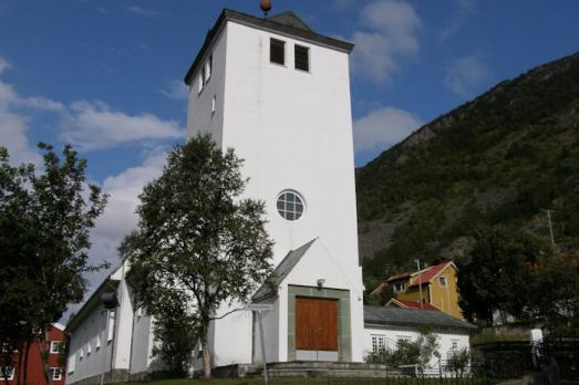 Øksfjord Church