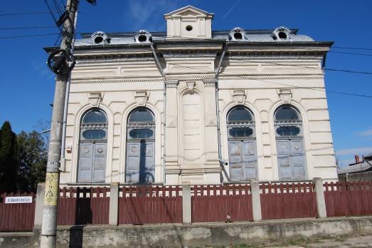 Rebbe's Kloyz in Buhuşi