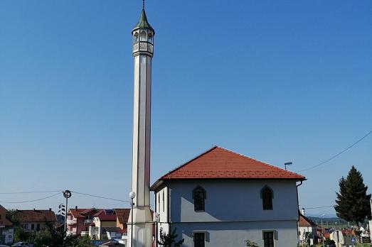 Dolnjačka Mosque