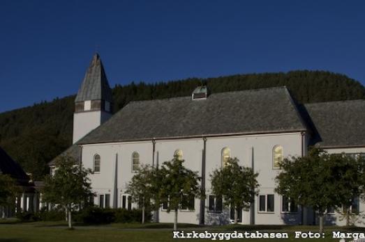 Valderøy Church