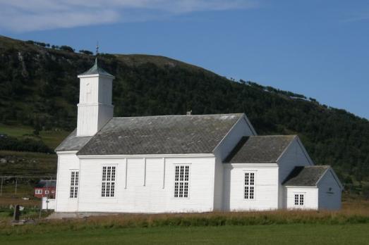 Karlsøy kirke