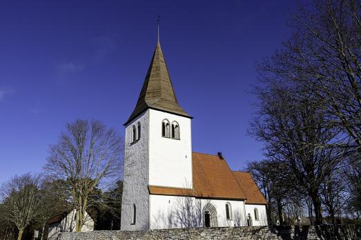 Hall Kyrka