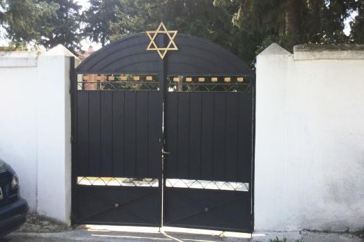 Larissa New Jewish Cemetery