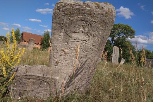 Novyy Vytkiv Jewish Cemetery