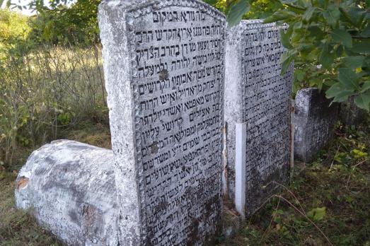 Starokostyantyniv New Jewish Cemetery