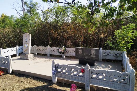 Novi Kovna Jewish Cemetery