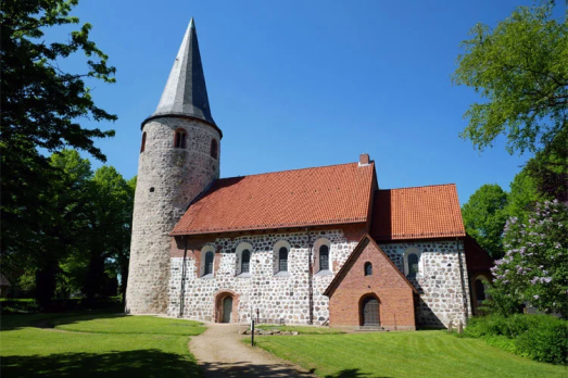 St Johannis-Kirche, Neukirchen