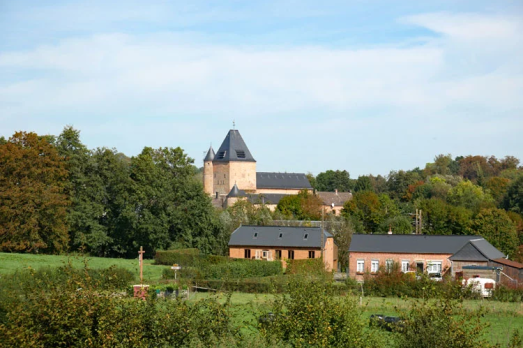 Église Sainte-Benoîte, Lerzy