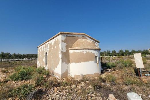 Vokolida Agia Thekla Chapel (at the sea)