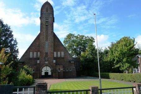 1932 church built in the Amsterdam school style