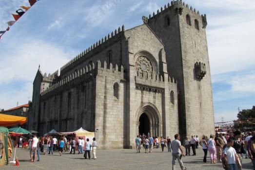 Fortified church of Leça do Balio