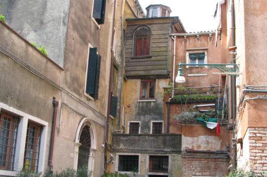 Scuola Canton in Venice