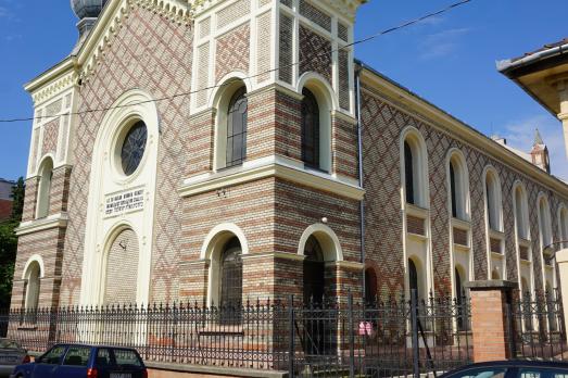 Neolog Synagogue in Újpest