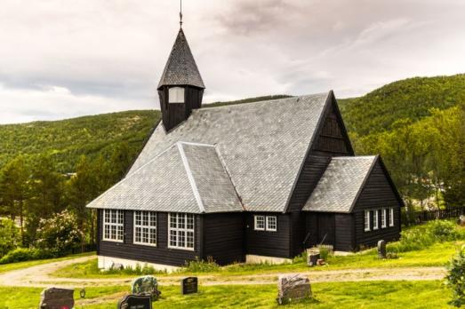 Komagfjord Church