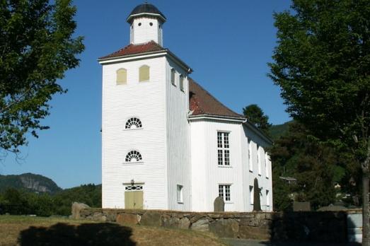Kvinesdal kirke