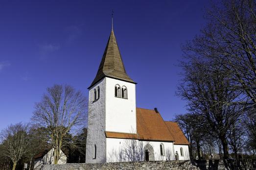 Hall Kyrka