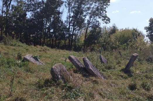 Tarnoruda Old Jewish Cemetery