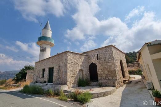 Pelathousa Mosque