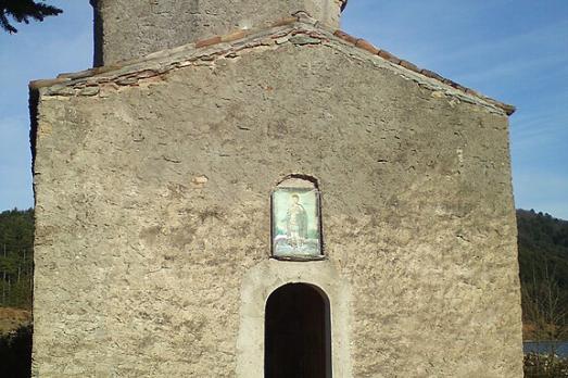 Saint Fanourios Chapel, Lake Doxa